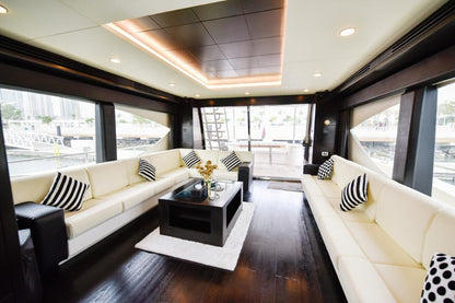 Dubai: BIGBOSS 90ft Yacht Tour