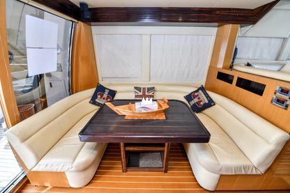 Dubai: privé majesteit 66FT verhuur