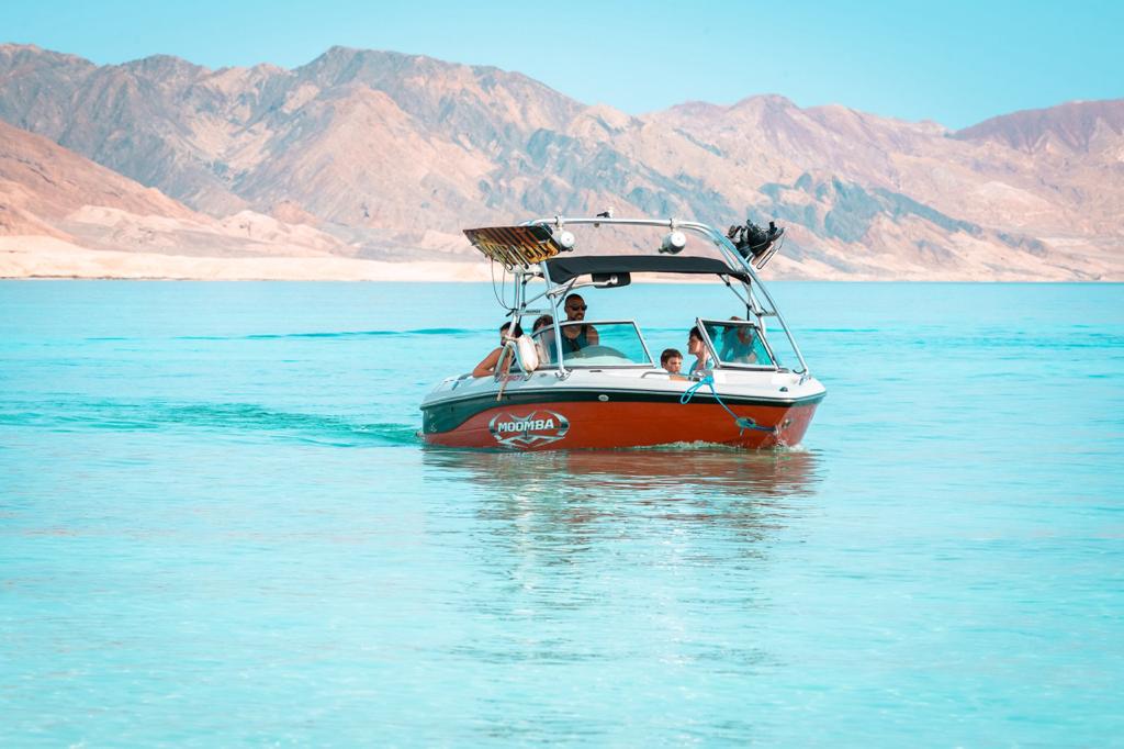 El Gouna: Private Speedboat Trip to Bayoud