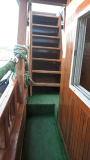 Doha: Private Dhow Boat Trip along Corniche