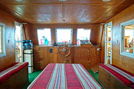 Doha: Private Dhow Boat Trip along Corniche