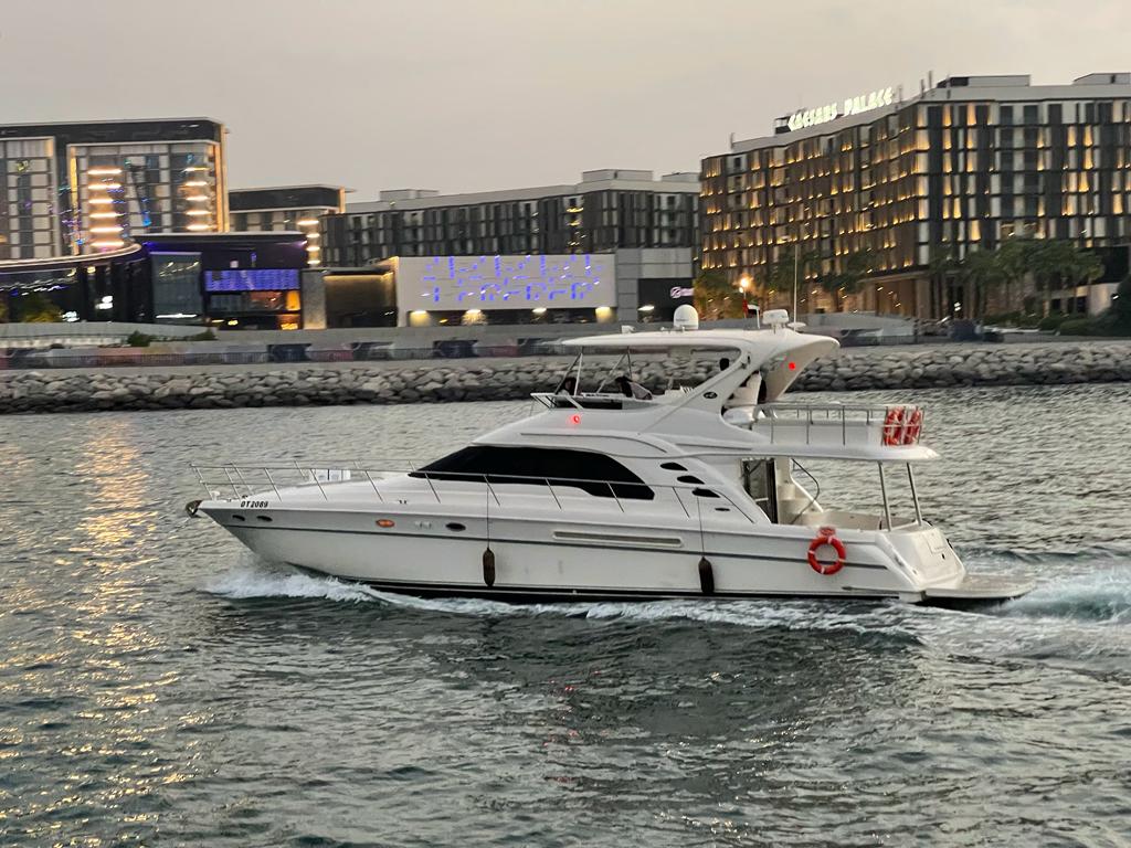 Dubái: recorrido en yate de lujo de 50 pies