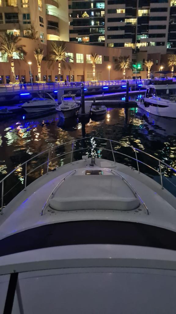 Dubái: recorrido en yate de lujo de 50 pies