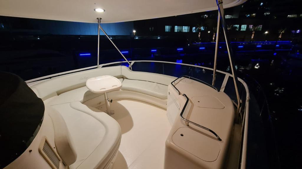 Dubái: recorrido en yate de lujo de 50 pies