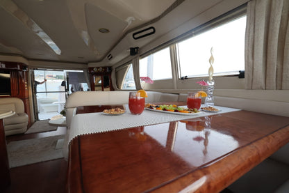 Dubái: recorrido en yate de lujo de 50 pies