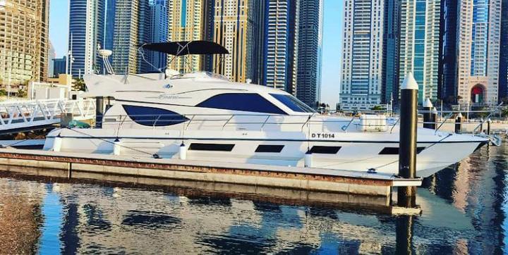 Dubaï : excursion en yacht de luxe de 50 pieds