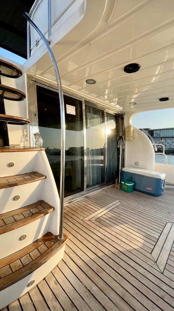 Dubaï : excursion en yacht de luxe de 50 pieds