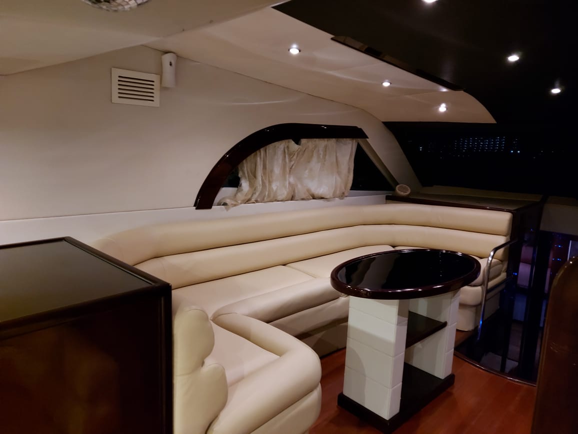 Dubaï : excursion en yacht de luxe de 50 pieds