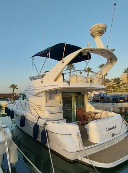 Beyrouth : location de yacht Cohiba de Holiday Beach à la baie de Jounieh