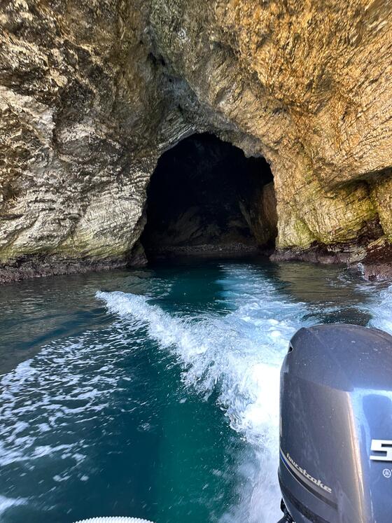 Beirut: Bootsfahrt bei den Raouche-Felsen