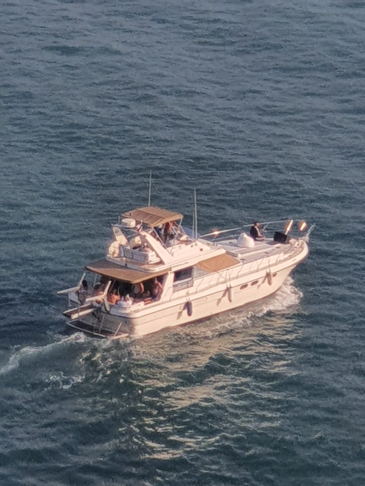 Jounieh: Princess 52FT Yachtverleih von La Marina Dbayeh