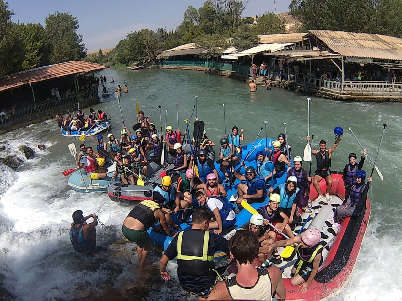 Liban: Experiență de rafting în râul Al-Assi