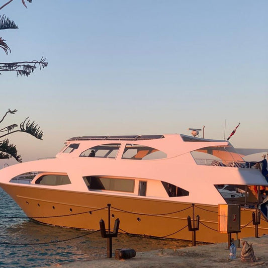 Porto Marina: Privater Yachtausflug mit Schwimmen und optionalem Mittagessen an der Nordküste