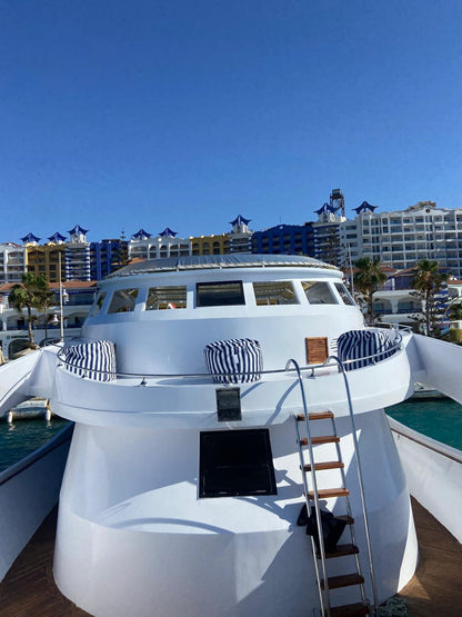 Porto Marina: privéjachttocht met zwemmen en optionele lunch aan de noordkust