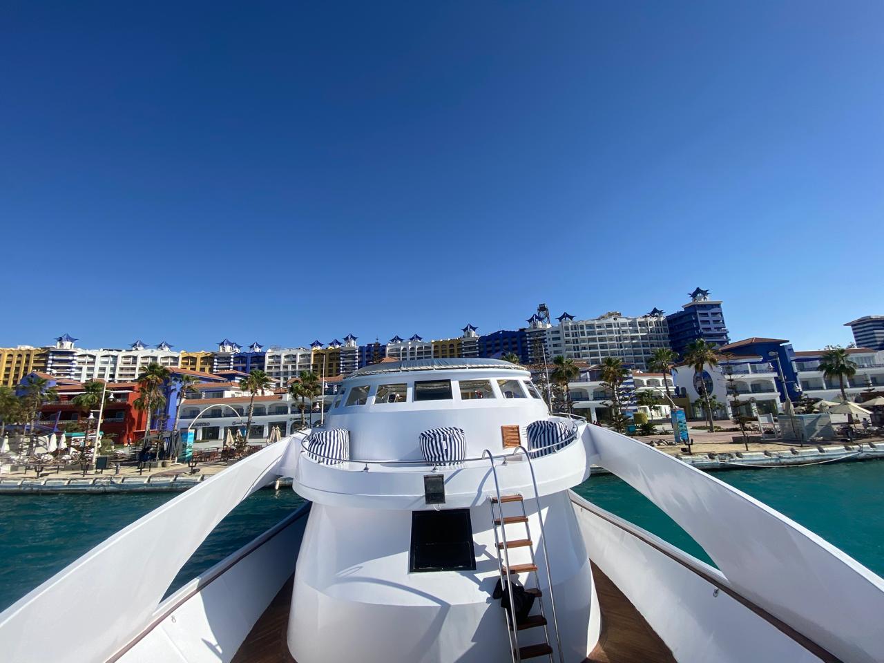 Porto Marina: privéjachttocht met zwemmen en optionele lunch aan de noordkust