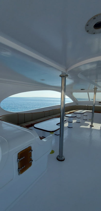 Hurghada : bateau privé Sukkar Royal avec plongée en apnée dans la piscine et déjeuner