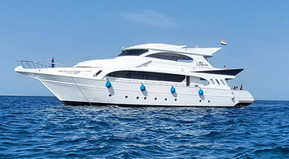 Hurghada : bateau privé Sukkar Royal avec plongée en apnée dans la piscine et déjeuner