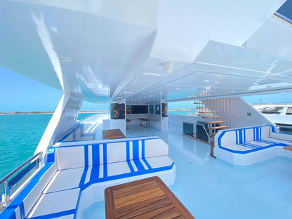 Porto Marina: Paradise Private Yacht Trip met zwemmen en optionele lunch aan de noordkust