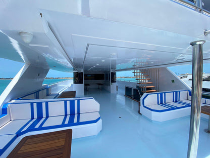 Porto Marina: Paradise Private Yacht Trip met zwemmen en optionele lunch aan de noordkust
