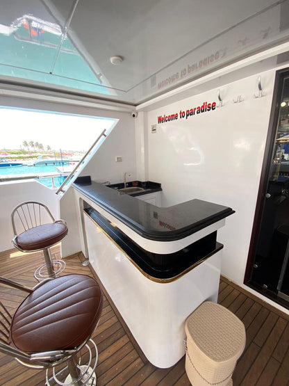 Porto Marina: Paradise Private Yacht Trip met zwemmen en optionele lunch aan de noordkust