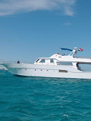 Hurghada: Veeta Private Boat Snorkeling Trip with Lunch and Soft Drinks