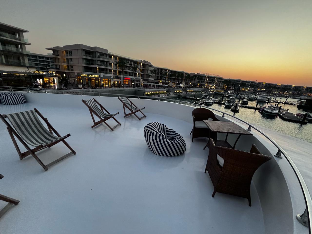 Marassi: Privater Yachtausflug mit Schwimmen und optionalem Mittagessen an der Nordküste
