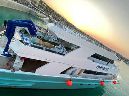 Marassi: Privater Yachtausflug mit Schwimmen und optionalem Mittagessen an der Nordküste