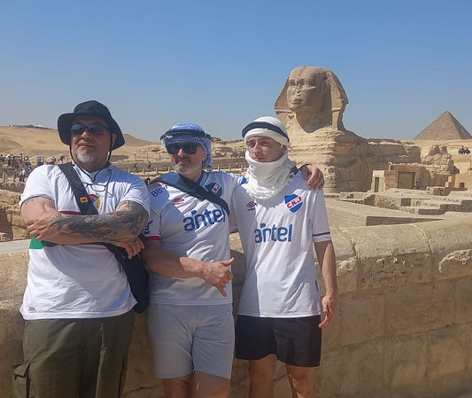 Cairo: Guided Day Tour of Giza Pyramids, Egyptian Museum & Khan Al Khalili Bazaar