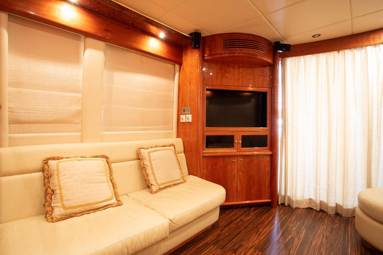 Dubai: Private Majesty 70FT Rental