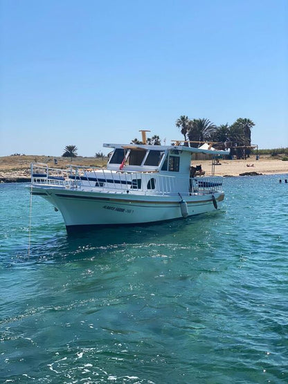 Beirut: Holzbootverleih 35 Fuß von Tripolis nach Rabbit Island oder Palm Island