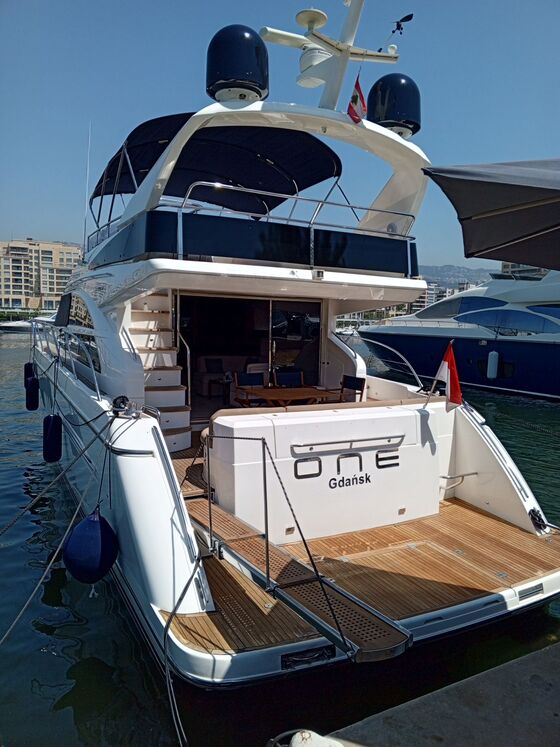 Beirut: Princess Yacht-Verleih von La Marina Dbayeh