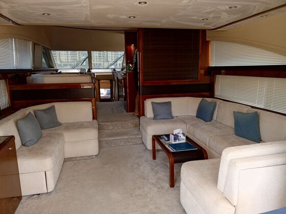 Beirut: Princess Yacht-Verleih von La Marina Dbayeh