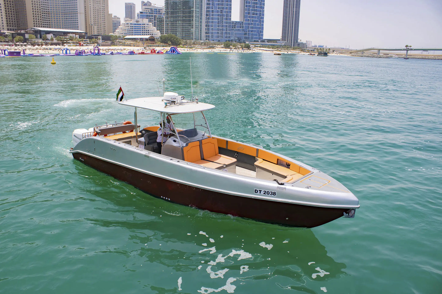 Dubai: Amsca Boat 40 ft • Private Boat Trip