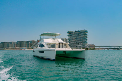 Dubái: paseo en barco privado por la laguna de 65 pies