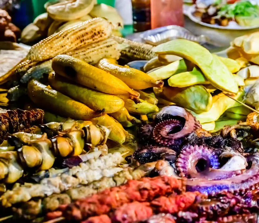 Zanzíbar: tour a pie guiado por el mercado de comida callejera de Stone Town