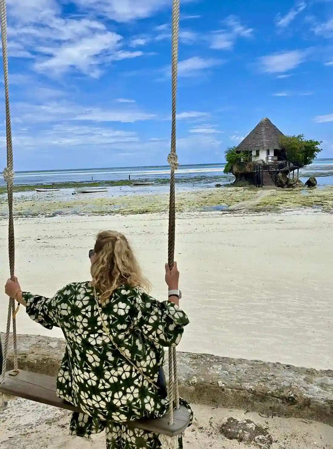 Zanzibar : visite privée de la forêt de Jozani, de la grotte de Kuza et de la plage de Paje