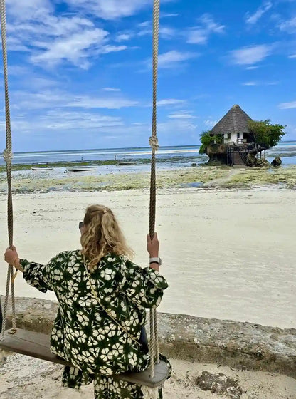 Zanzibar : visite privée de la forêt de Jozani, de la grotte de Kuza et de la plage de Paje
