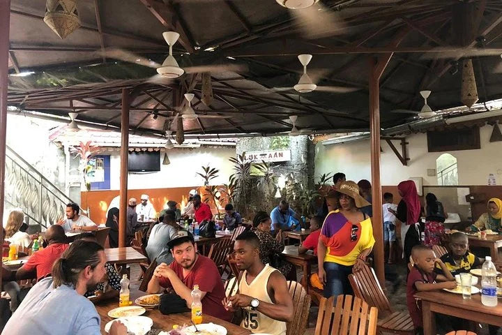 Zanzibar : visite privée de Jozani, de l’île Prison et d’une ferme d’épices, avec la plage de Nakupenda