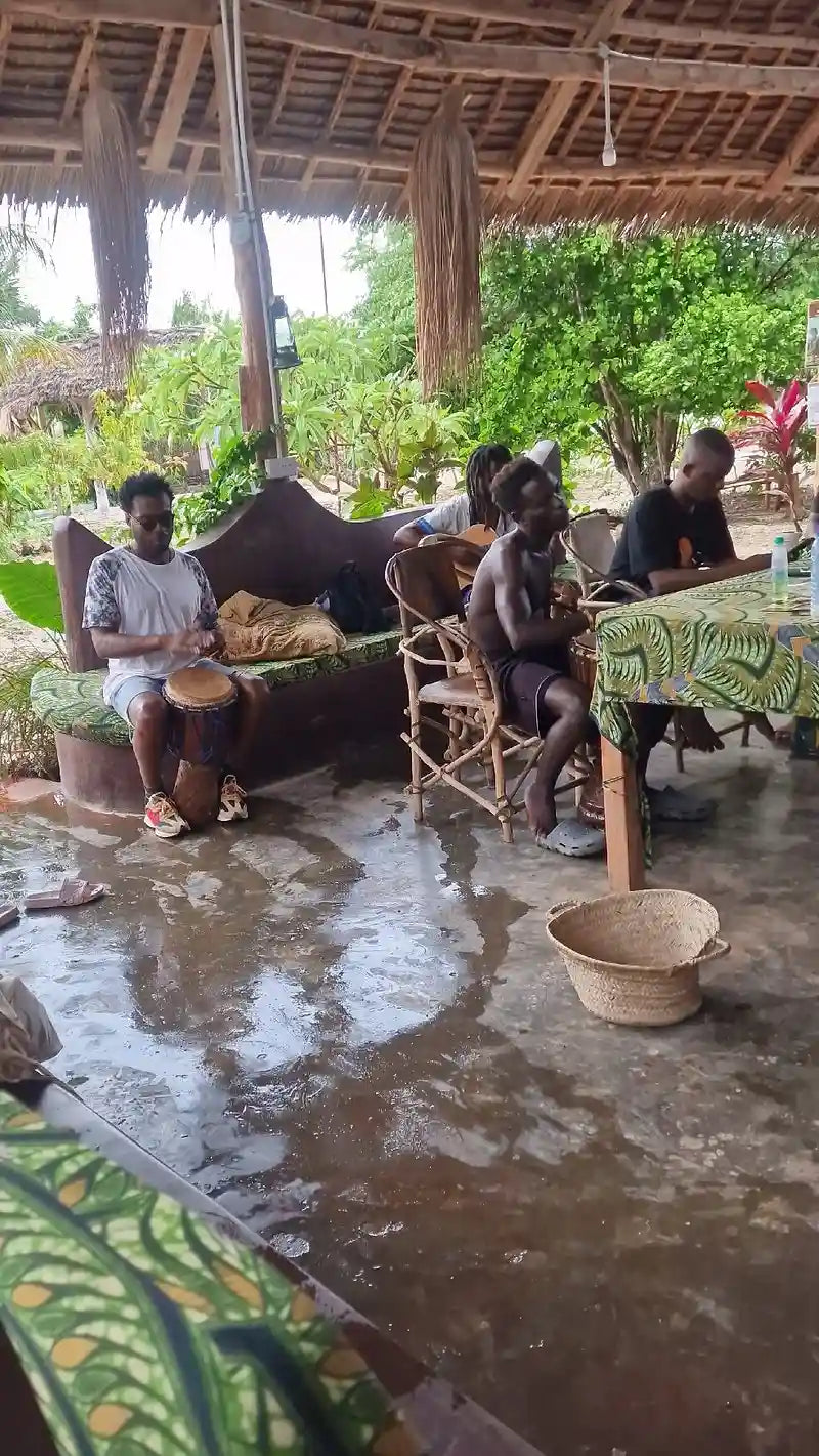Zanzibar: Tur Privat ke Prison Island, Perkebunan Rempah, dan Berenang di Gua Kuza