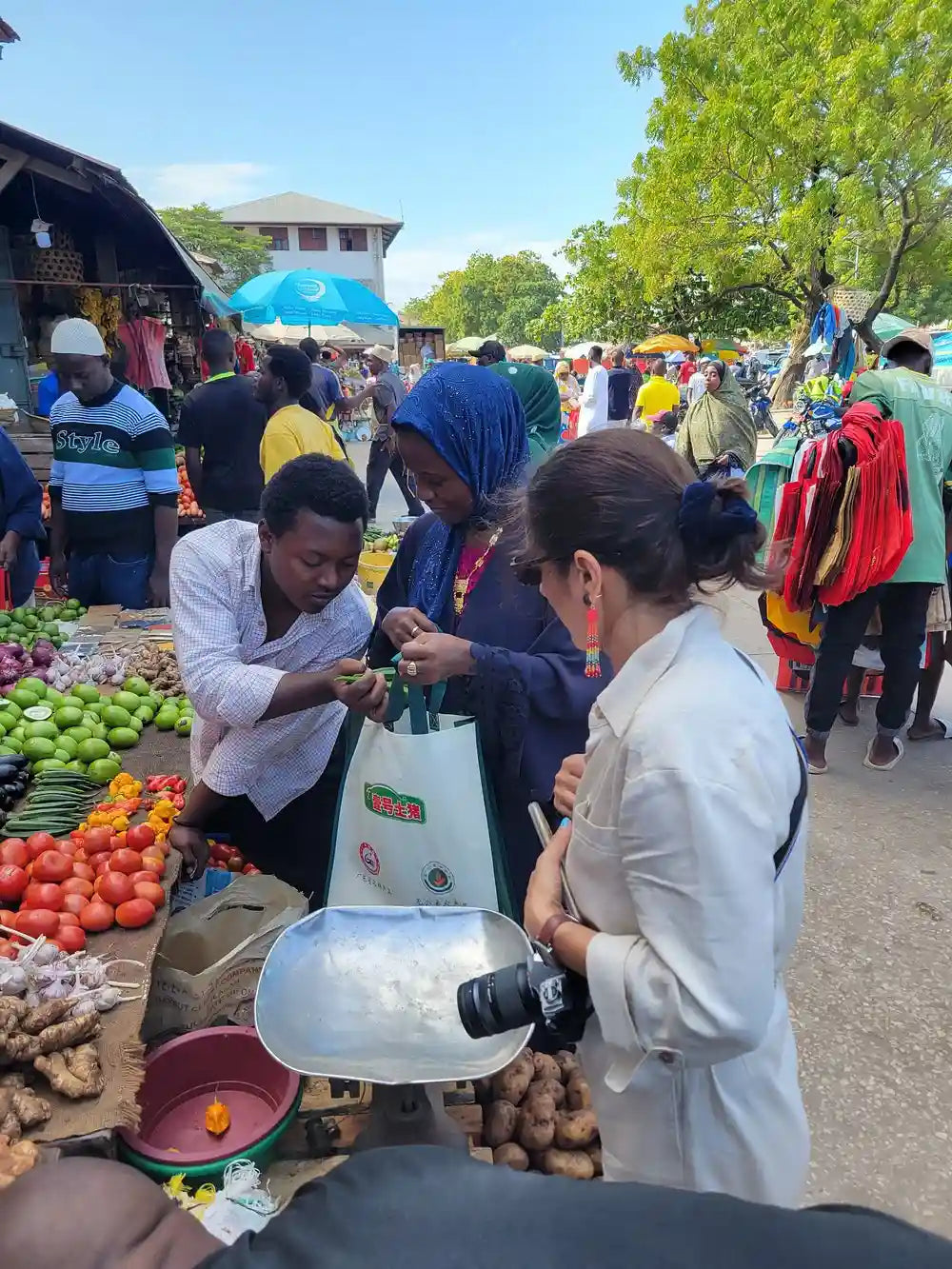 Sansibar: Privater Swahili-Kochkurs und Besuch eines lokalen Markts mit Abholung vom Hotel
