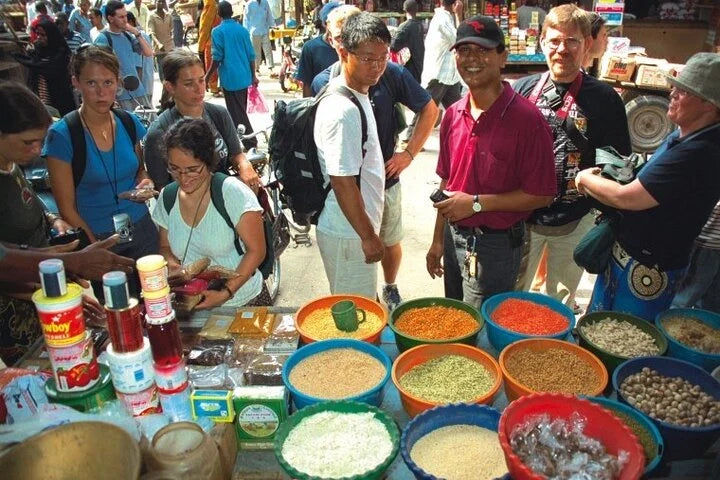 Sansibar: Privater Swahili-Kochkurs und Besuch eines lokalen Markts mit Abholung vom Hotel