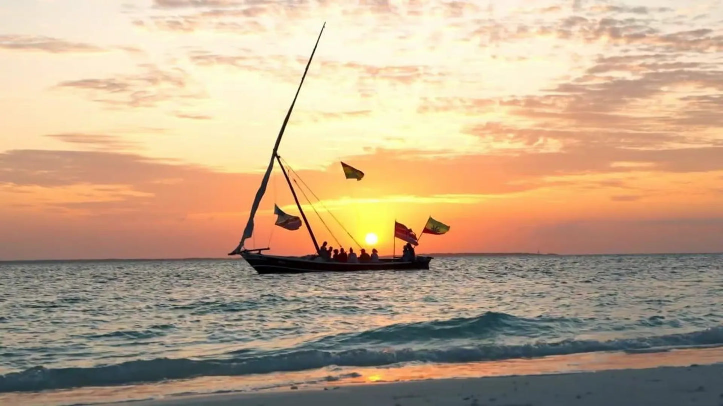 Sansibar: Gemeinsamer Ausflug zum Kendwa Beach mit Dhow-Sonnenuntergangsfahrt