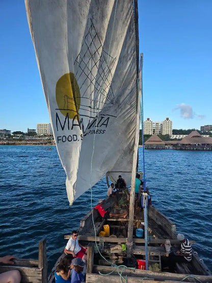 Zanzibar: crociera al tramonto in dhow a Stone Town
