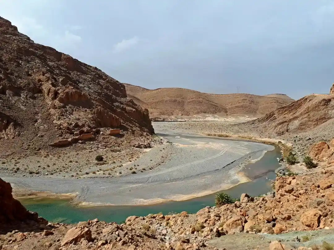 From Fès : circuit de 3 jours dans le désert du Sahara avec balade à dos de chameau et nuit en camp