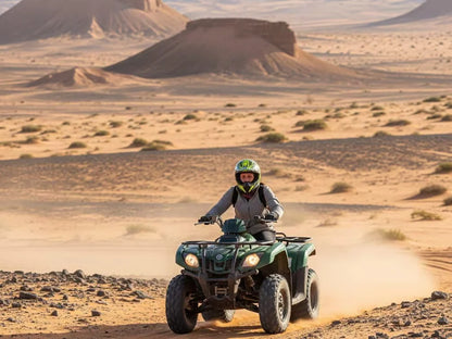 Marrakech: tur în Deșertul Agafay cu quad și cină cu spectacol