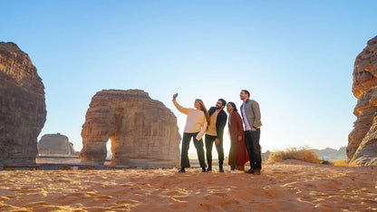 Из Медины: однодневная поездка в Аль-Улу и Хегру (объект ЮНЕСКО) с обедом