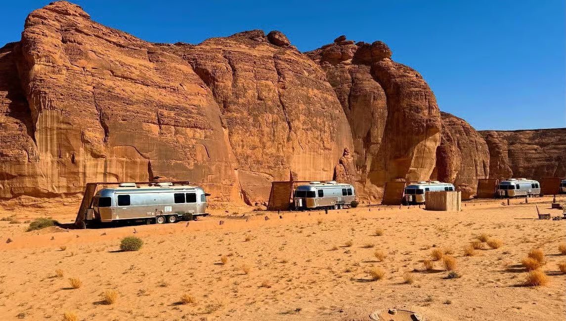 AlUla: Hegra, Elephant Rock, Dadan, and Old Town Day Tour