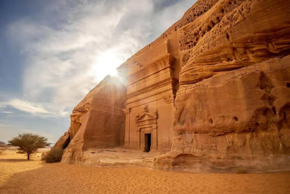 AlUla: Hegra, Elephant Rock, Dadan, and Old Town Day Tour