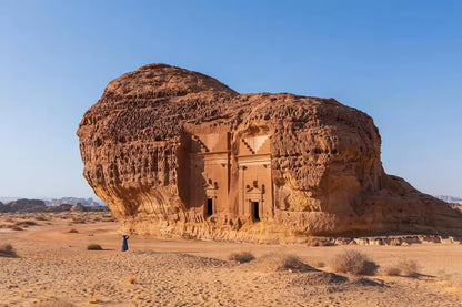 AlUla: Hegra, Elephant Rock, Dadan, and Old Town Day Tour