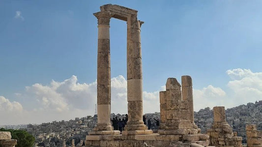 Amman: Private City Sightseeing Tour with Citadel and Roman Theater